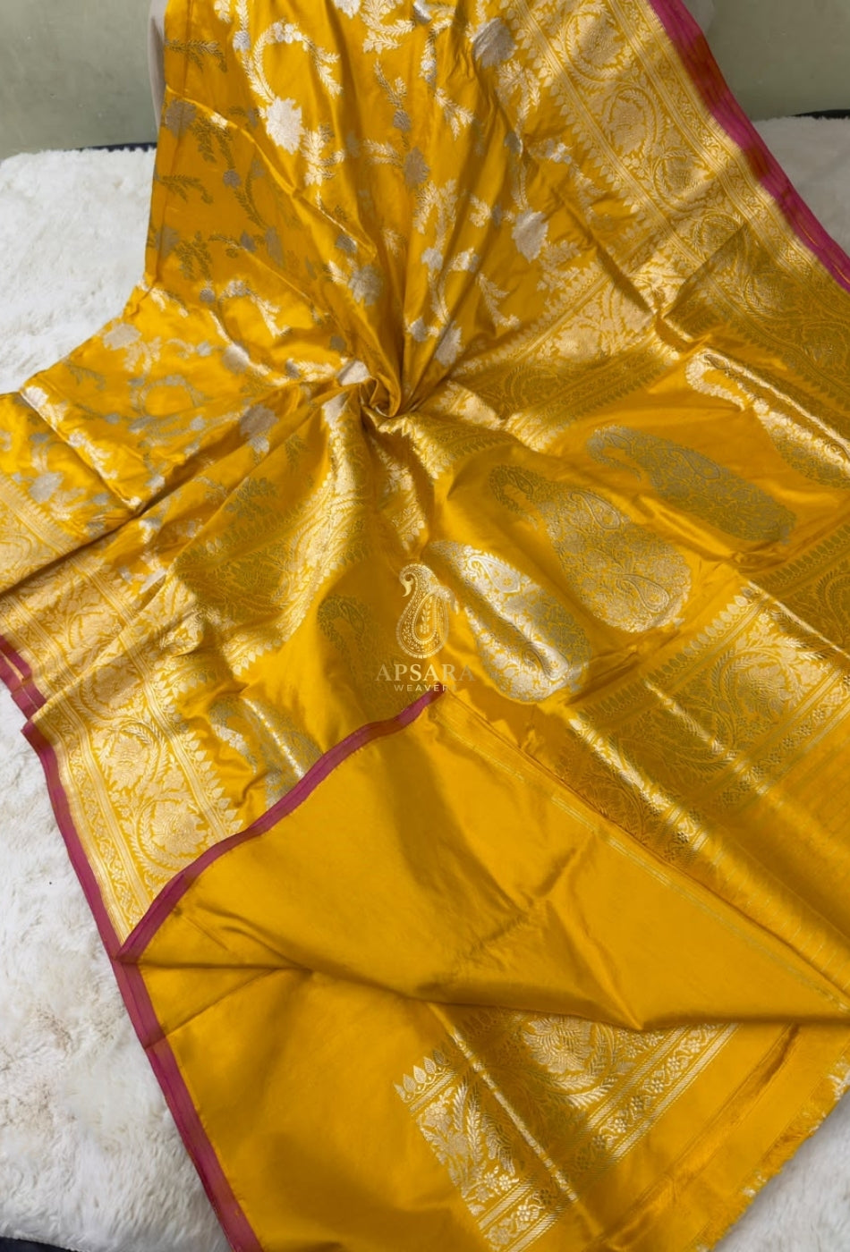Banarasi Handloom Khaddi Pure Katan Silk Hand Weaving Kadhua Minedar Jangla Lock Weaving Saree