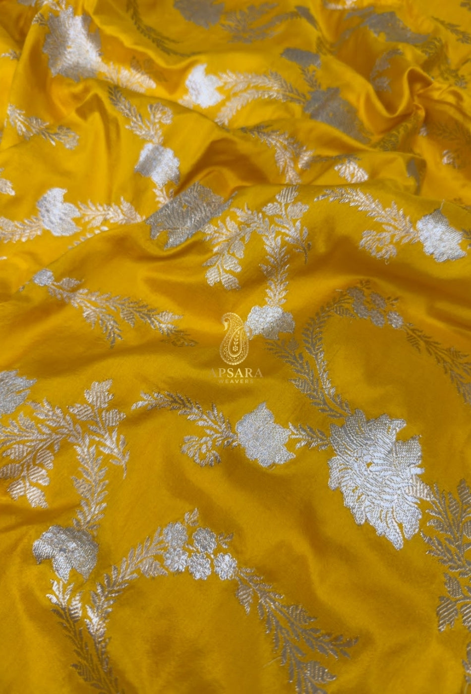 Banarasi Handloom Khaddi Pure Katan Silk Hand Weaving Kadhua Minedar Jangla Lock Weaving Saree