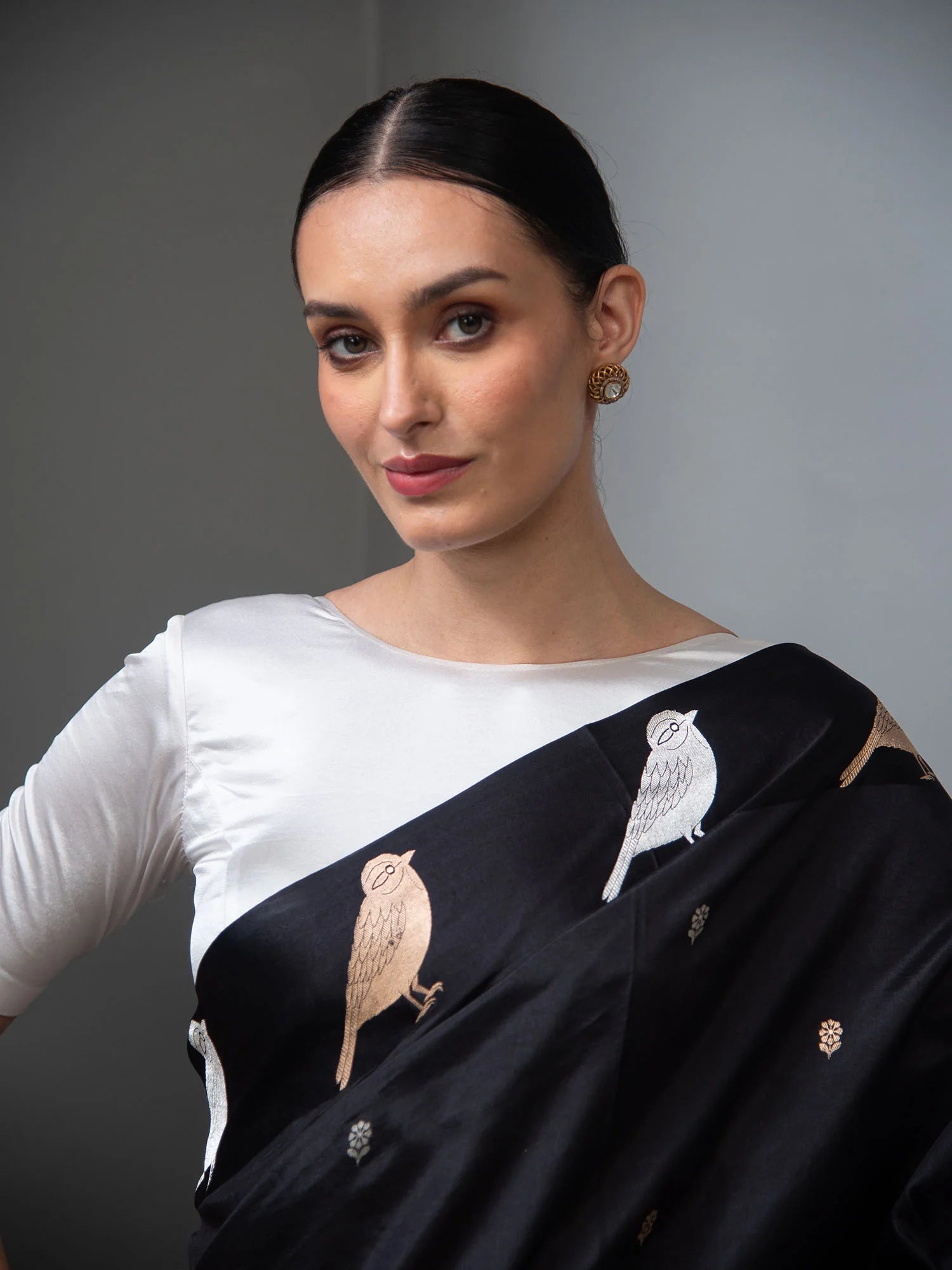 Black Booti Pure Silk Handloom Banarasi Saree